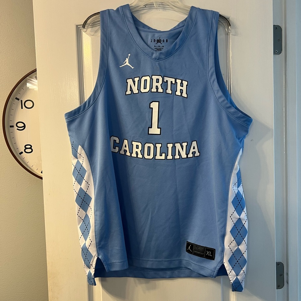 NC Tarheels Jordan basketball Jersey size XL